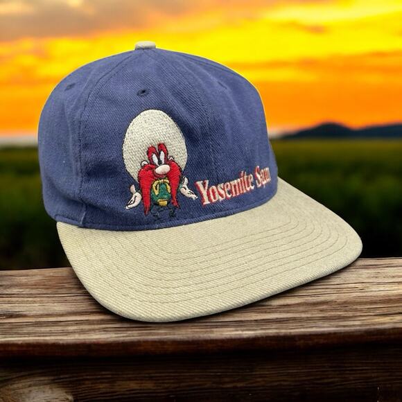 Warner Bros Yosemite Sam Blue Vintage Hat Acme Clothing Fast Shipping - Picture 5 of 16